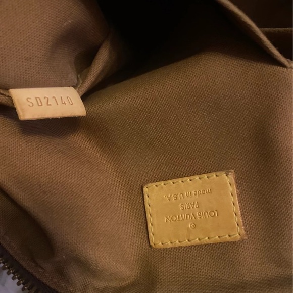 LV Monogram Tivoli GM - Picture 13 of 16